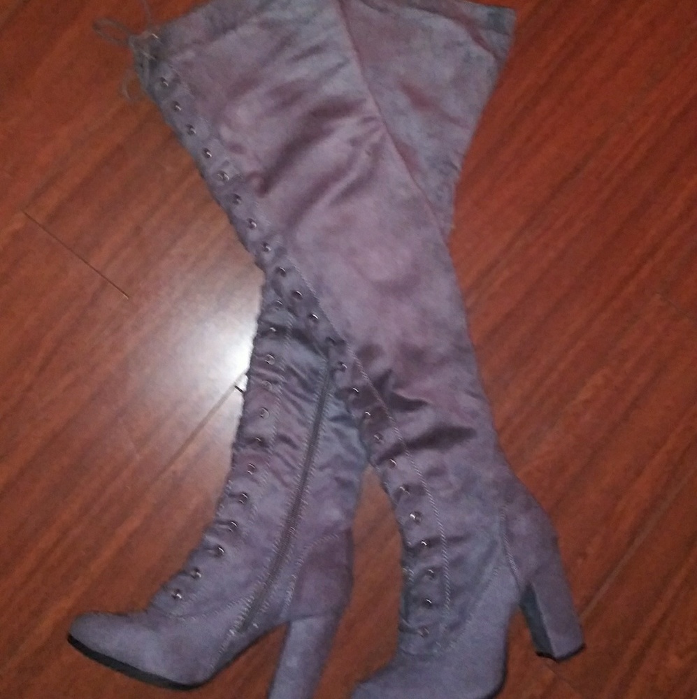 Suede lace up boots
